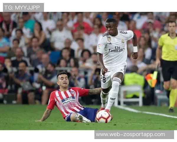 古利特直言佩德里拉拽维尼修斯应判红牌此举严重影响比赛公正性