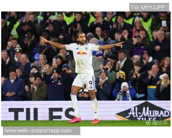 热刺年轻前锋斯卡列特今日参加英格兰队训练展现潜力